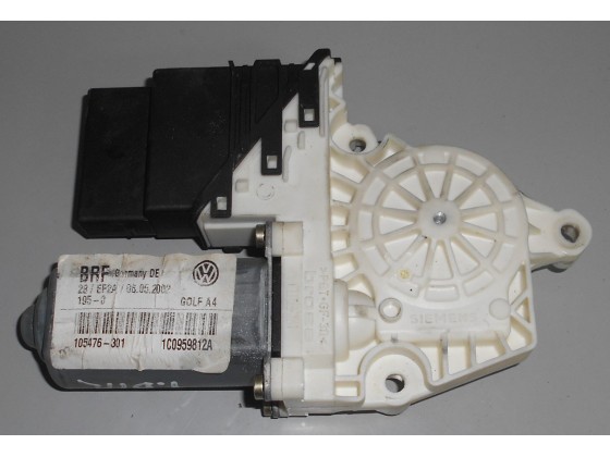 Motor Elevador Vidro Trás Direito Volkswagen Golf IV mev240